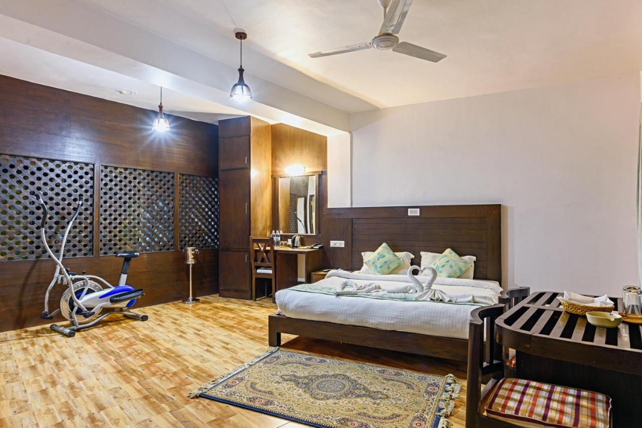 Hotel Jal Mahal Pokhara Eksteriør bilde